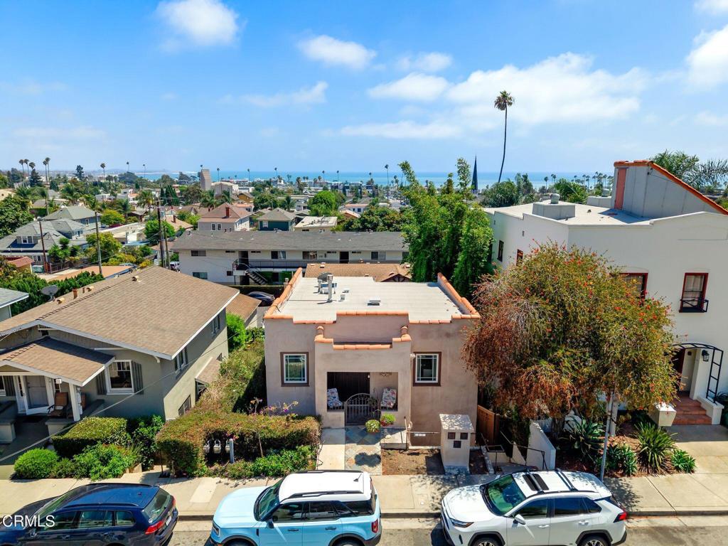 916 Poli Street