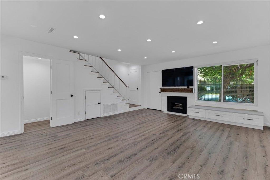 9555 Sepulveda 5