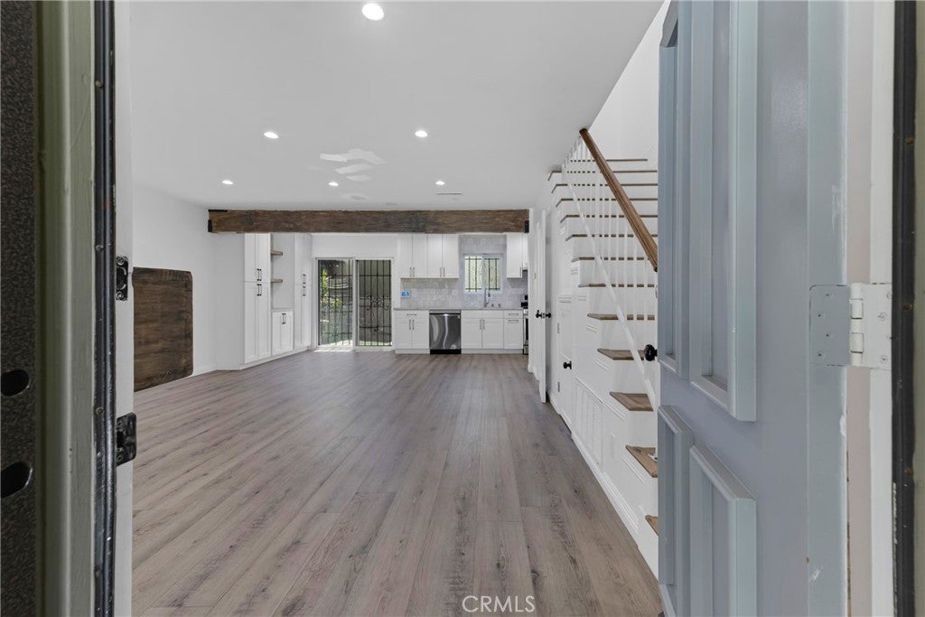 9555 Sepulveda 5