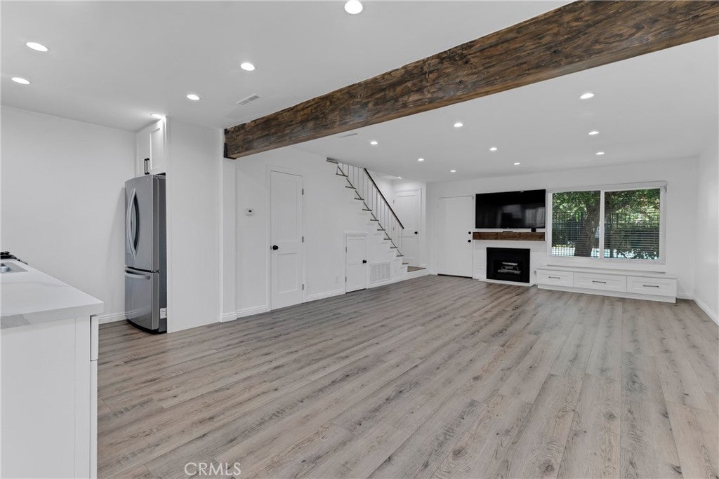 9555 Sepulveda 5