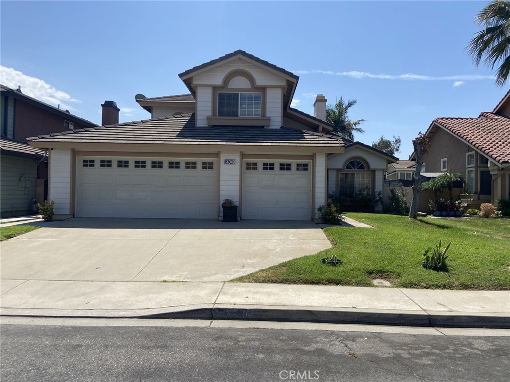 Nestled in a peaceful cul-de-sac, this charming 4-bedroom, 3-bathroom 2,211 square foot home
Situated in the highly sought-after Heritage Village community, the home provides access to award-winning schools, scenic walking trails, and nearby parks.