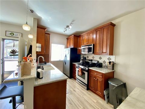 Photo of 86 Maegan Place #12, Thousand Oaks, CA 91362 (MLS # SR26023504)