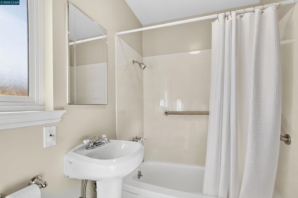 NORTHGATE AREA - Residential