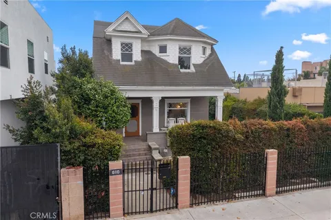 610 E 4th St, Santa Ana, CA 92701 - MLS#: LG25102243