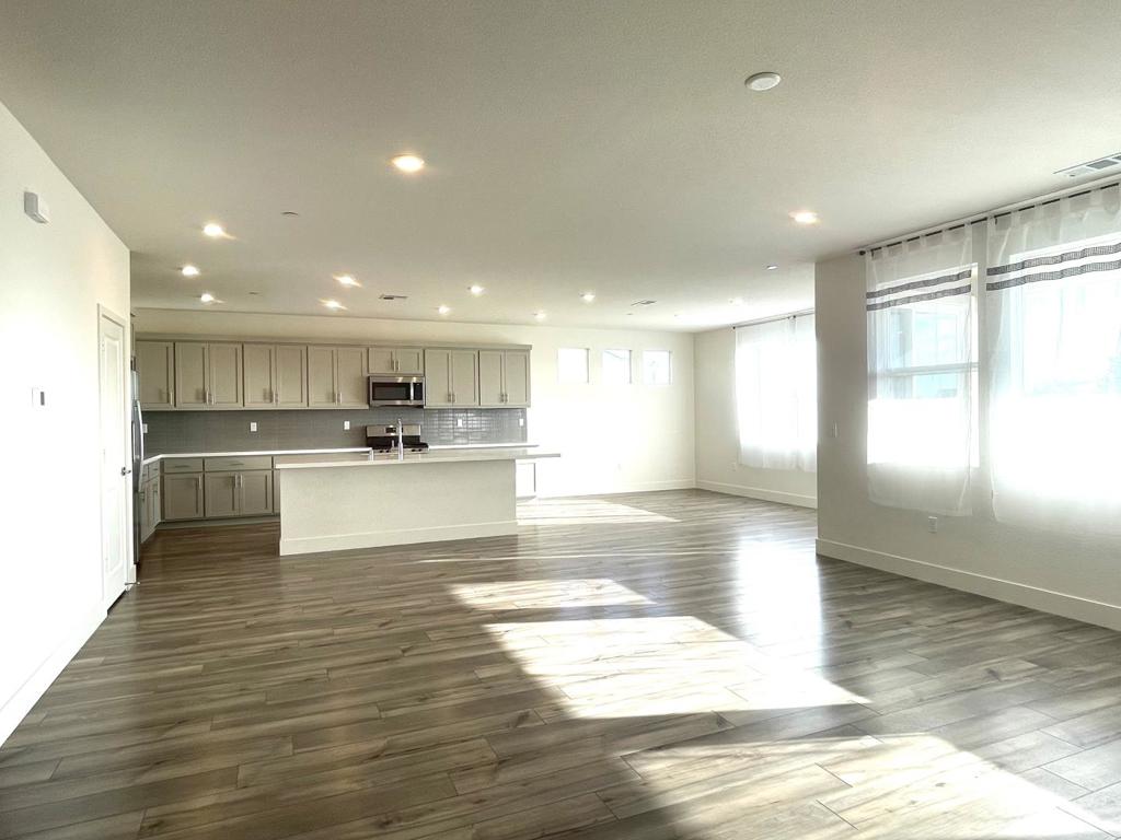 5458 Majano Way