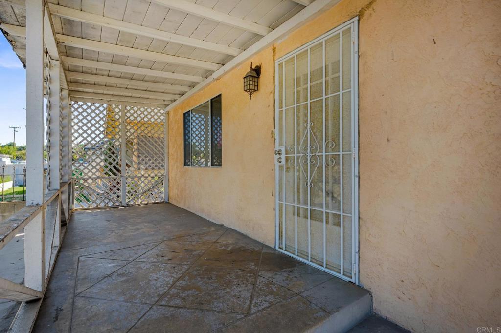 3813  15 Birch Street