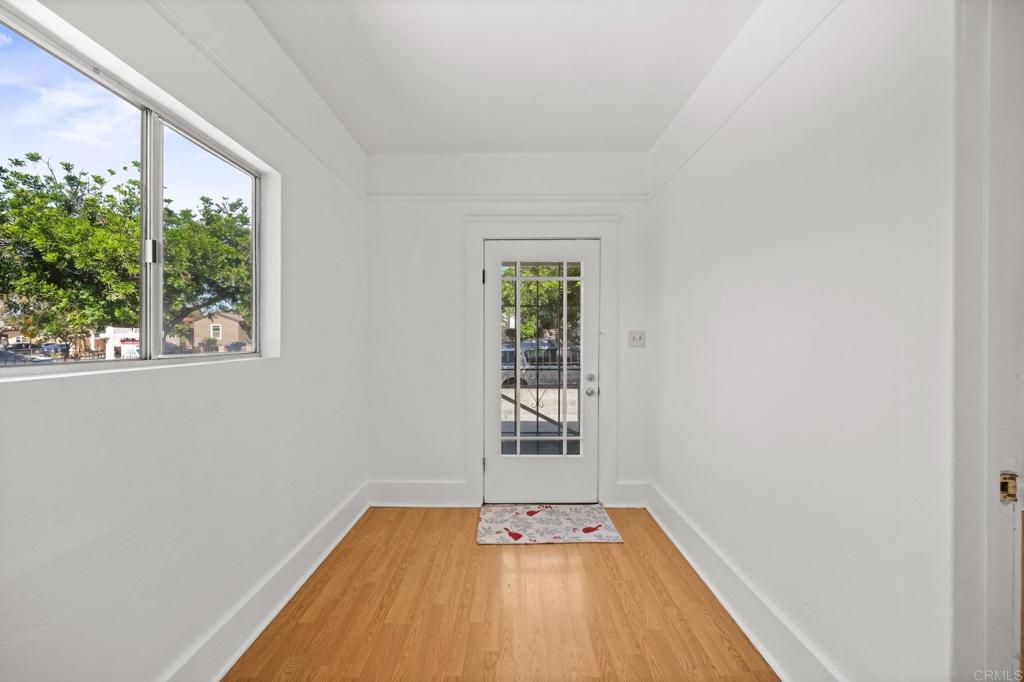 3813  15 Birch Street