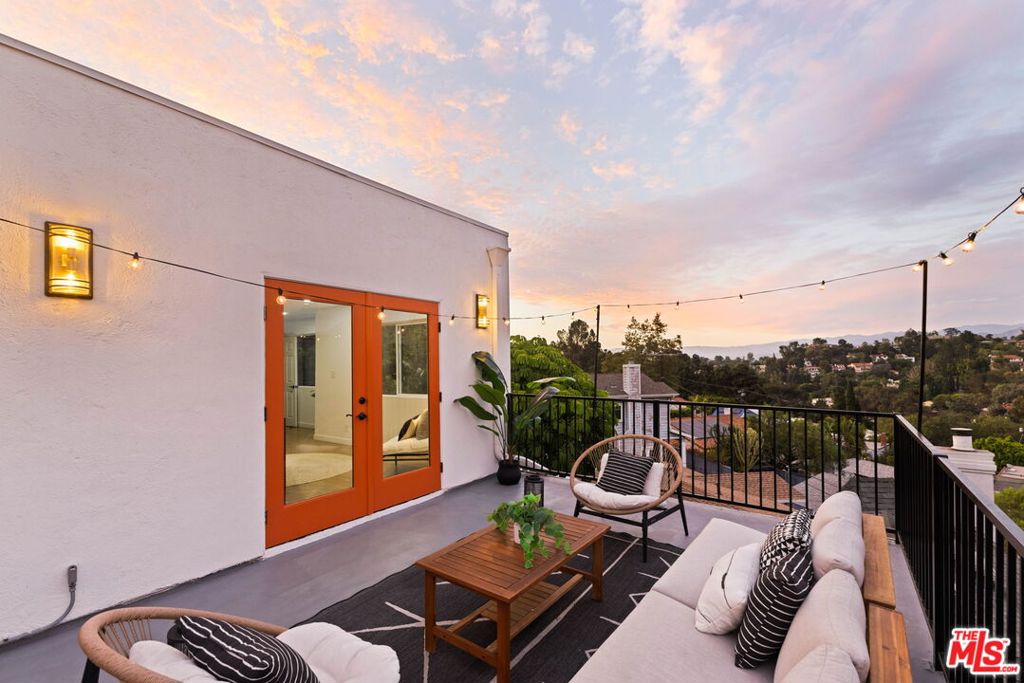 6837 Cahuenga Park Trail
