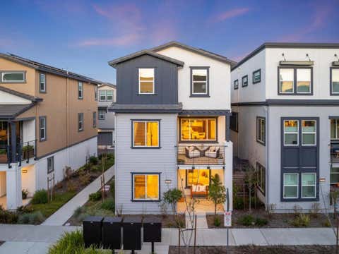 Photo of 2815 Crusader Street, Alameda, CA 94501 (MLS # ML82056122)