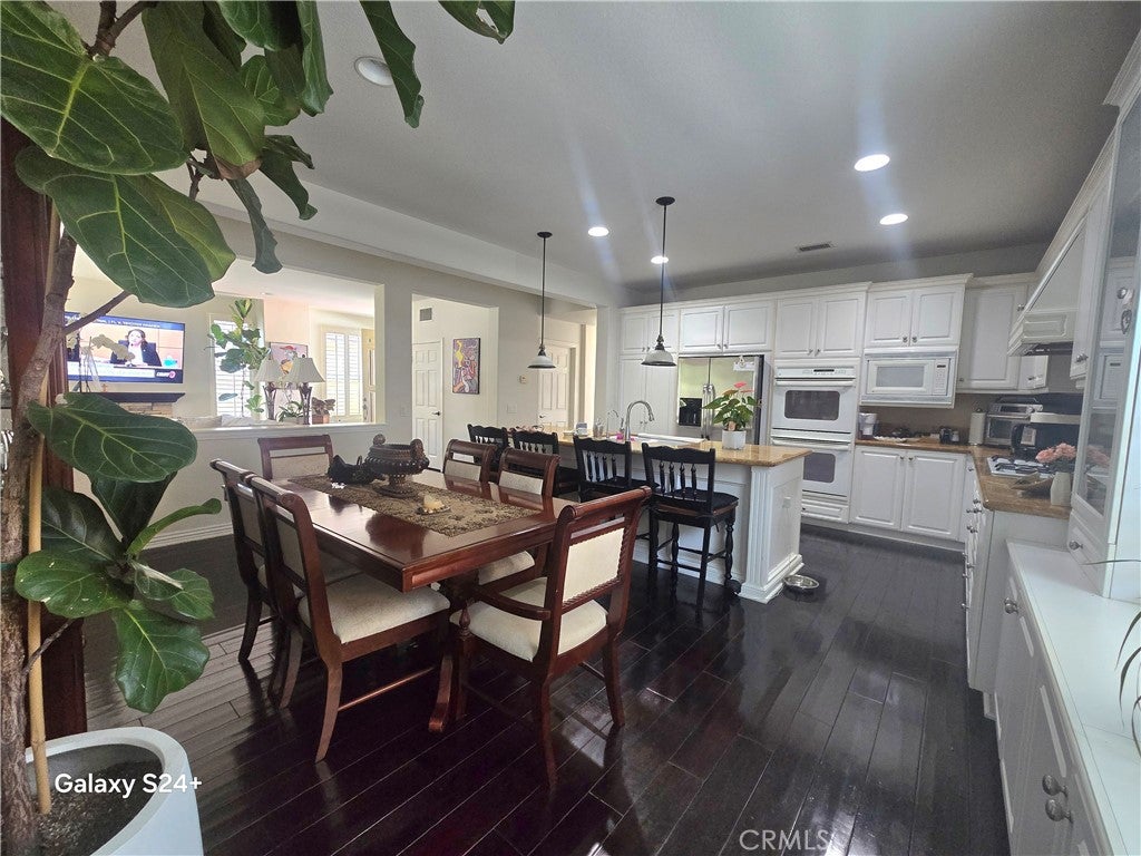 6 Saintsbury, Irvine CA 92602 - Photo 11