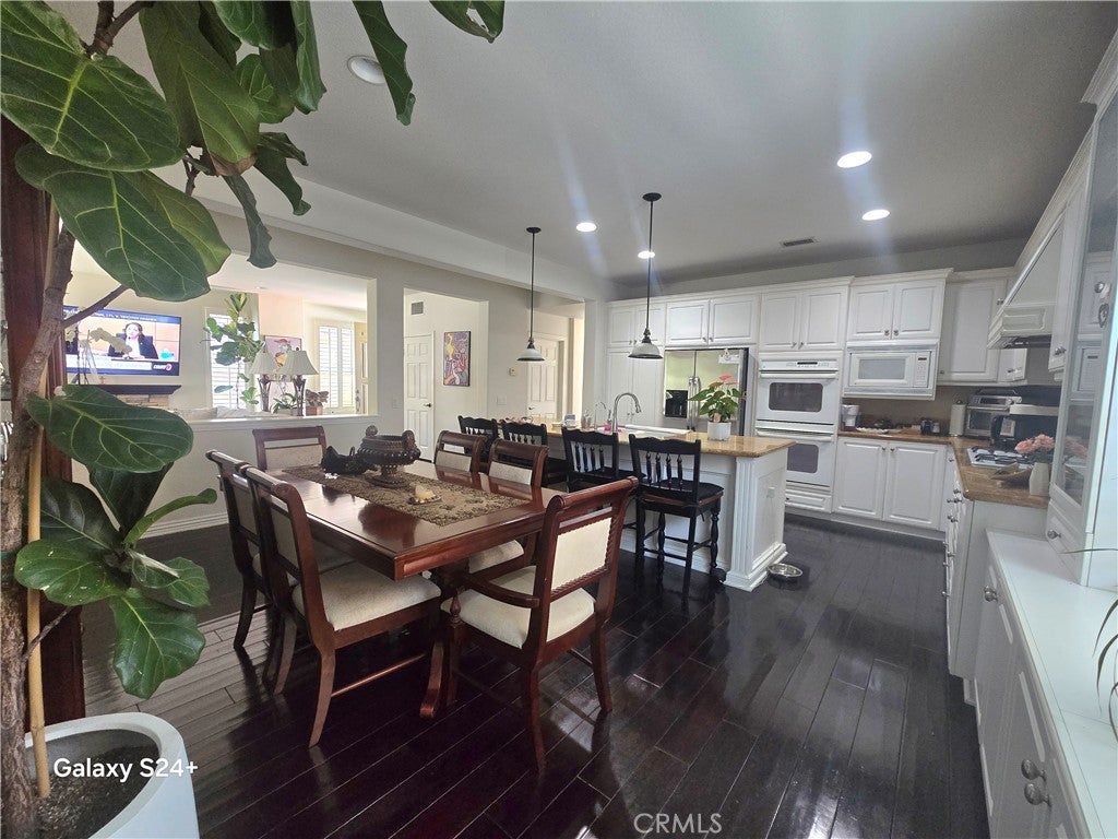 6 Saintsbury, Irvine CA 92602 - Photo 12