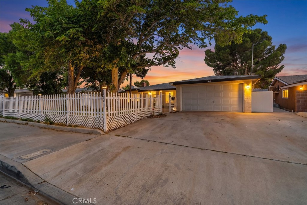 44937 E 5th street