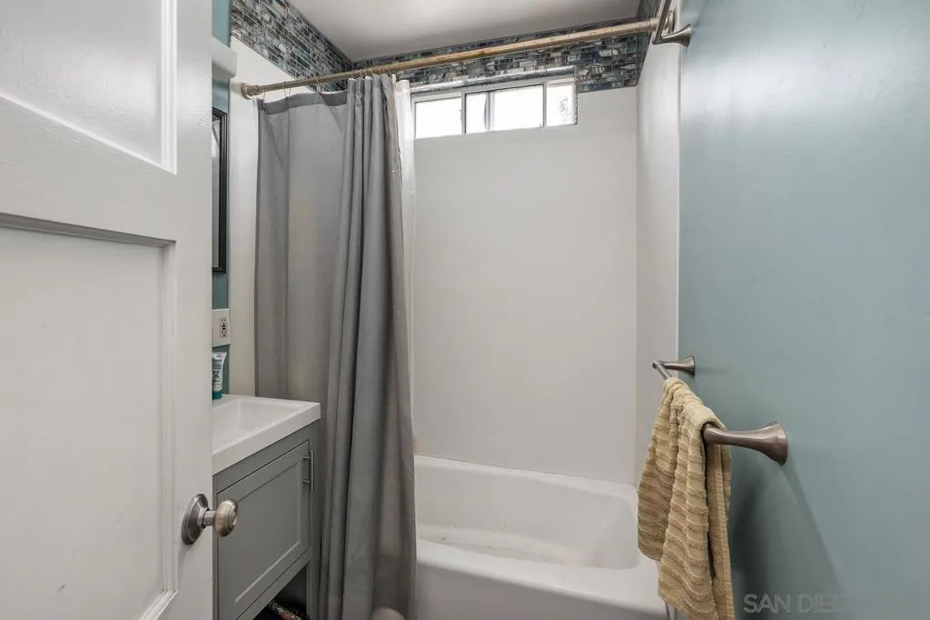 San Diego, California 92109, United States, ,Residential,Active,147736