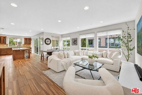 Photo of 12883 Runway Road #1, Playa Vista, CA 90094 (MLS # 26852107)