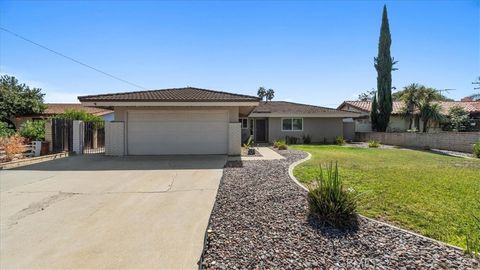 Photo of 13031 Vista Street, Rancho Cucamonga, CA 91739 (MLS # CV25231031)