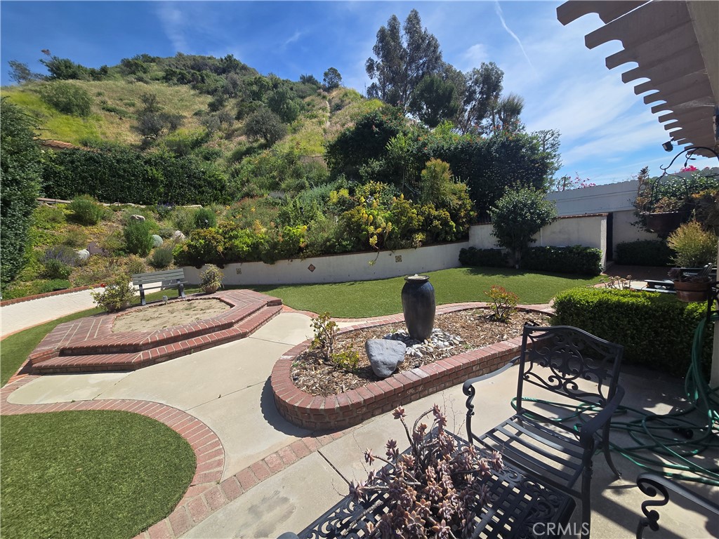 1746 RUDELL Road