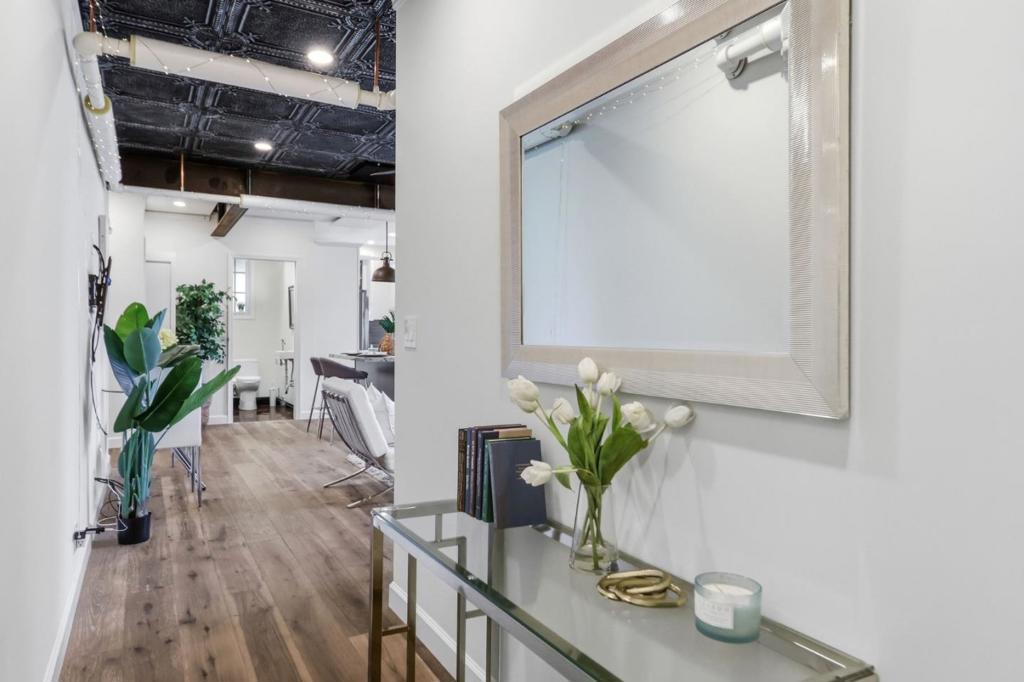 212 Eaton Road 1