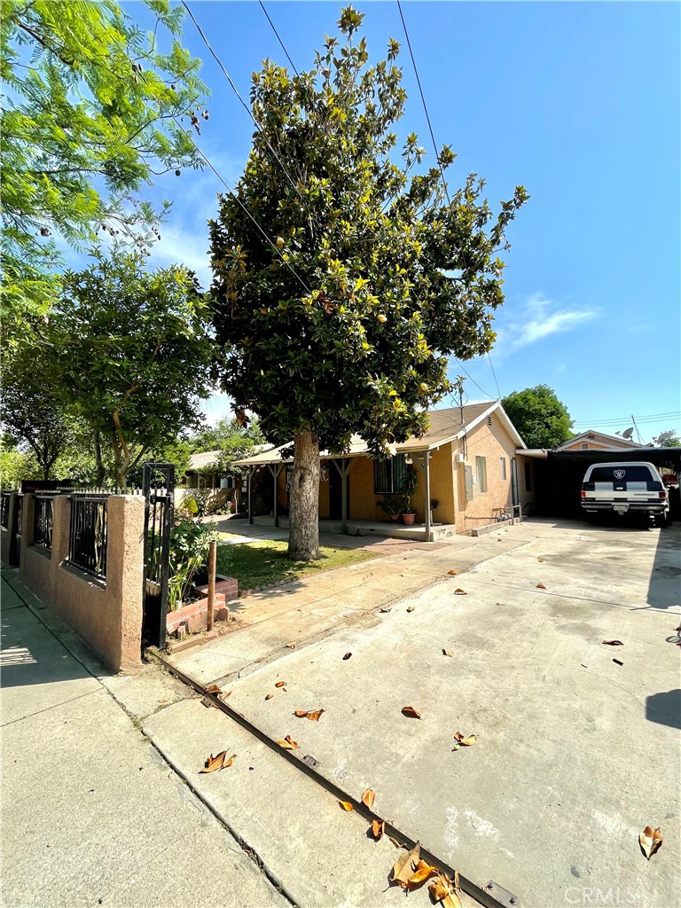 1230 Omelveny Avenue