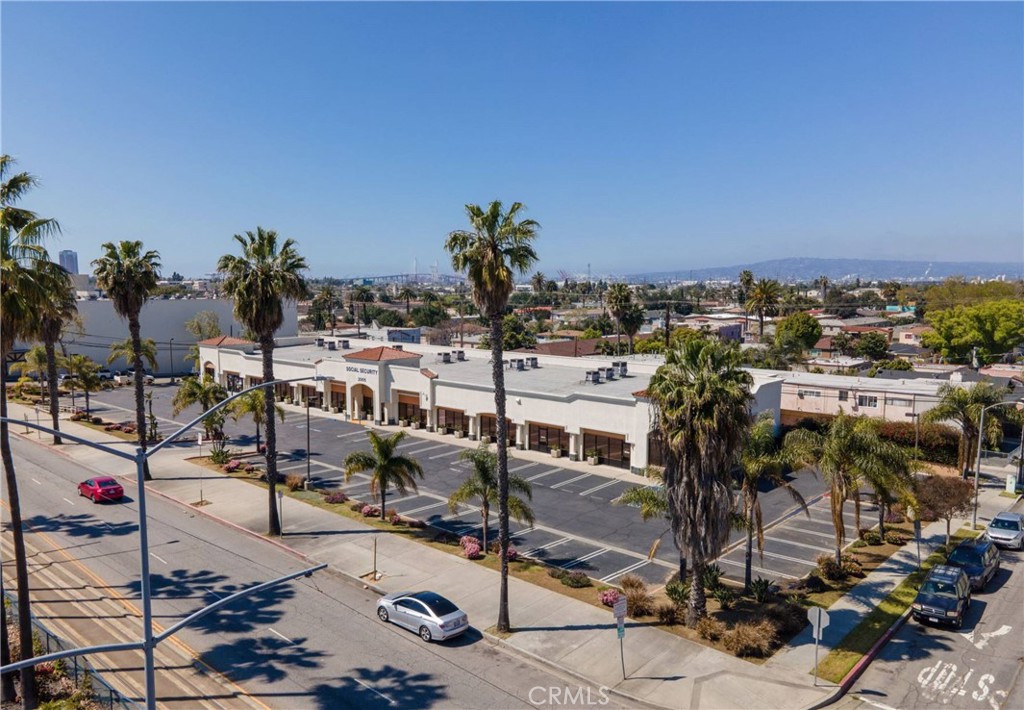 2005 Long Beach Blvd