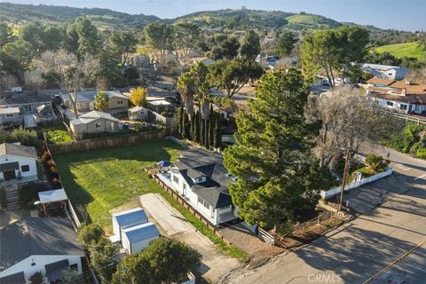 Tiny photo for 143 Vine St, Paso Robles, CA 93446 (MLS # PI26042445)