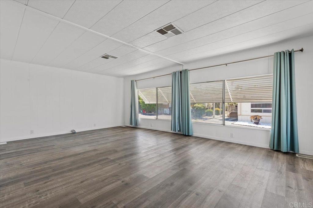 718 Sycamore Avenue 109