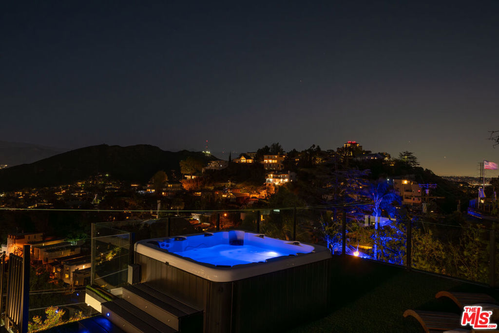 7308 Pacific View Drive