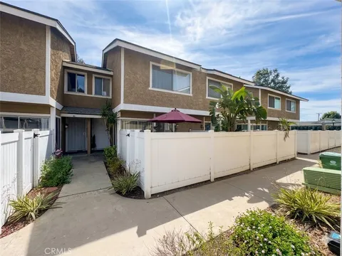 2321 S Magnolia Avenue Unit 6D, Ontario, CA 91762 - MLS#: CV26064349