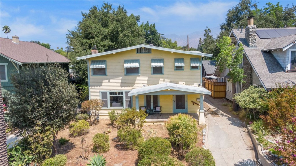 525 E Jackson Street