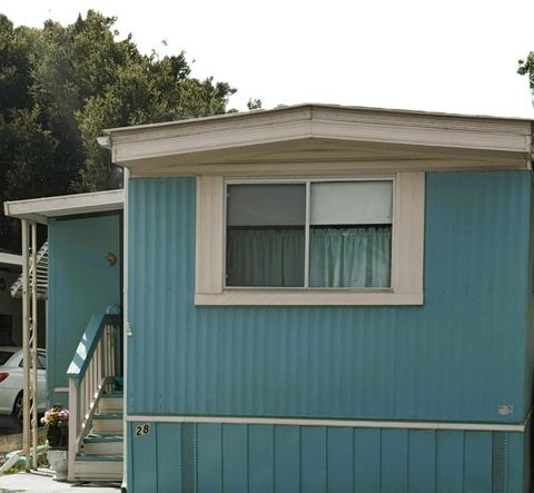 Photo of 1200 W Winton Avenue, Hayward, CA 94545 (MLS # ML82044996)