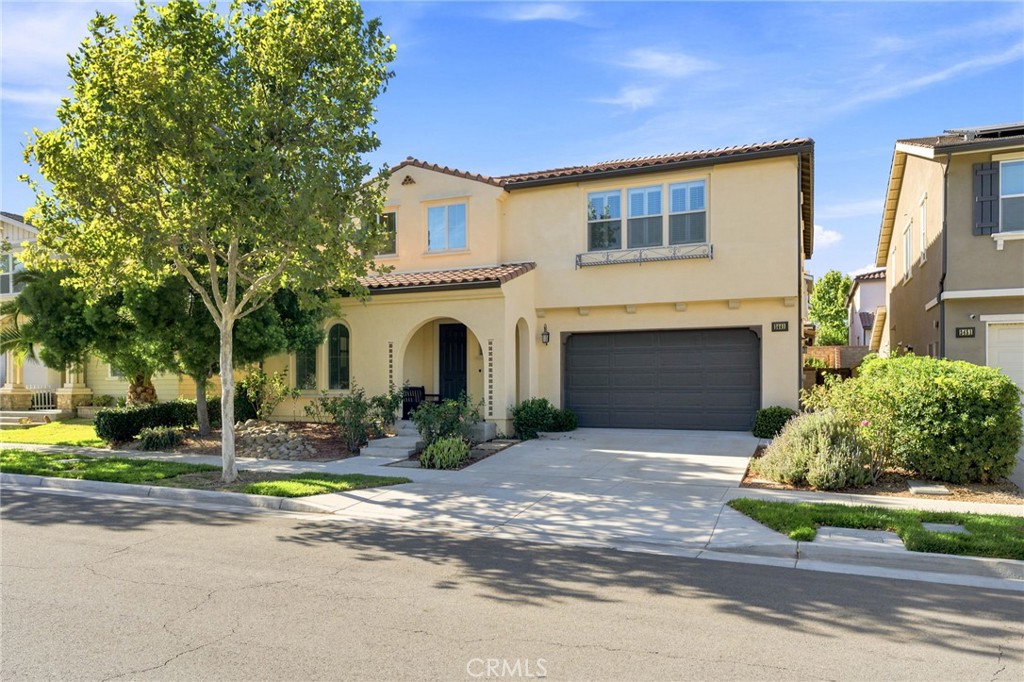 3441 E Rutherford