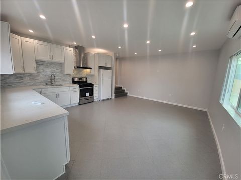 14728 Kingsbury Street San Fernando CA 91345