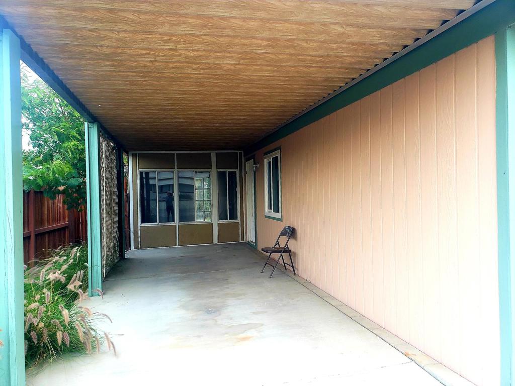 Tri Palm Estates - Residential