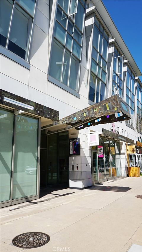 Photo of 175 S Lake Avenue #307, Pasadena, CA 91101 (MLS # AR26036905)