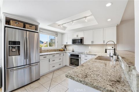 Photo of 2112 Warfield AVE #9, Redondo Beach, CA 90278 (MLS # OC26108488)