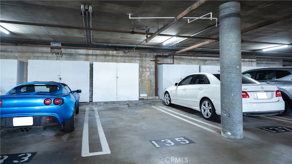 Versailles (VERS) - Residential Lease