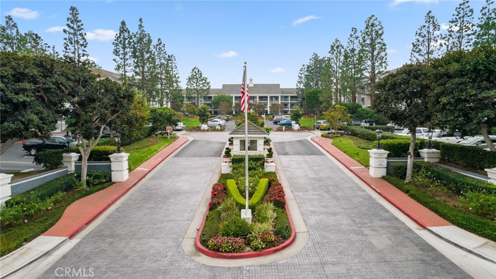 Versailles (VERS) - Residential Lease