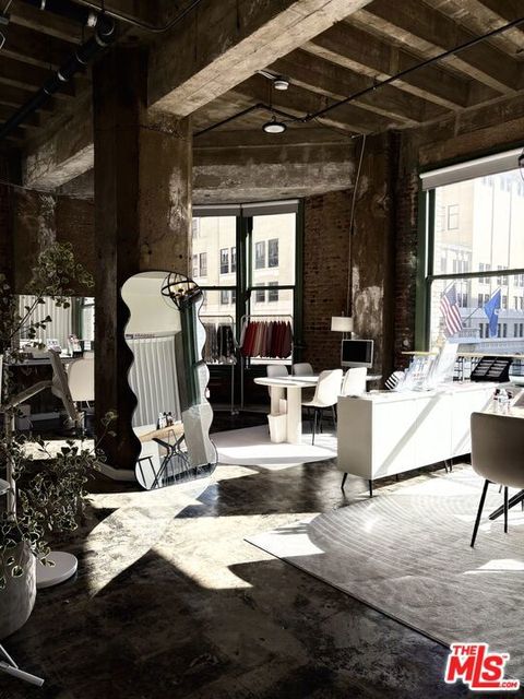 Photo of 711 S Olive Street #505, Los Angeles, CA 90014 (MLS # 25627473)