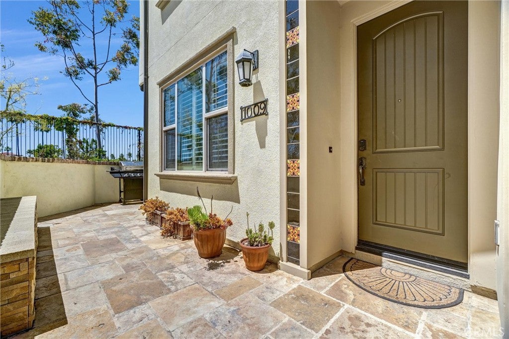 1009 El Paseo, Lake Forest CA 92610