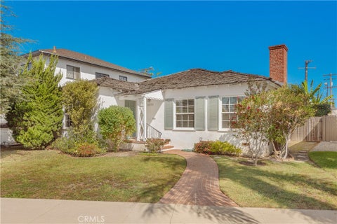 Photo of 5233 E Broadway, Long Beach, CA 90803 (MLS # PW26223296)