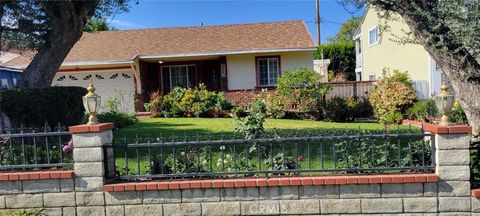 Photo of 10237 Oro Vista Ave, Sunland, CA 91040 (MLS # SR26069215)