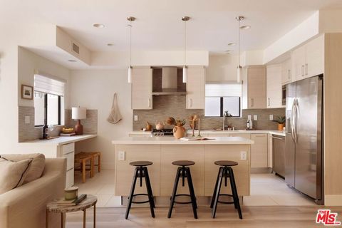 Photo of 11811 Kiowa Avenue #103, Los Angeles, CA 90049 (MLS # 26636531)