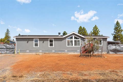 Photo of 6102 Maxwood DR, Paradise, CA 95969 (MLS # SN26187814)