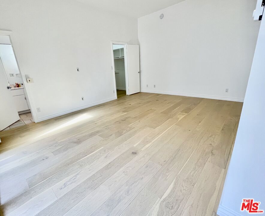 OCEAN STRAND - Residential Lease