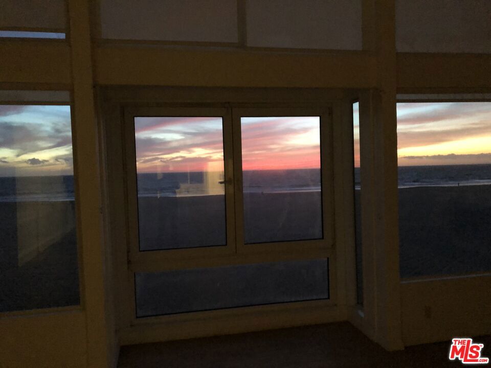 OCEAN STRAND - Residential Lease