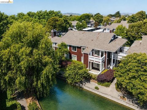 Photo of 154 Marina Lakes DR Dr, Richmond, CA 94804 (MLS # 41133232)