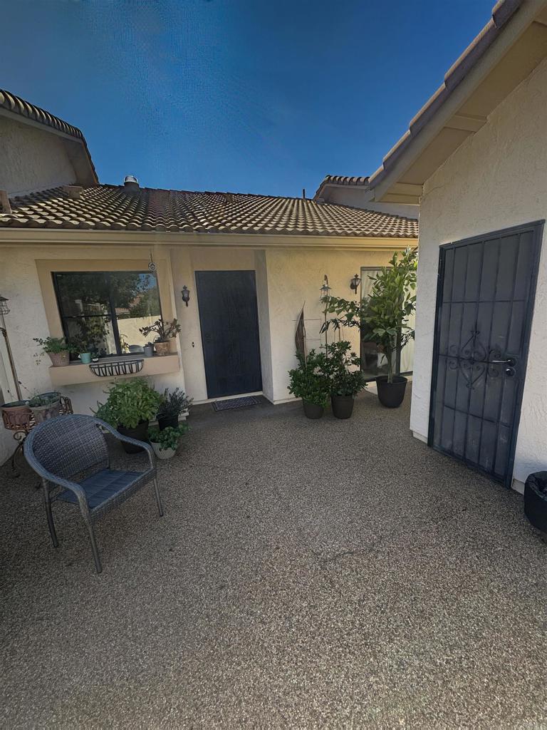 12885 Camino De La Breccia