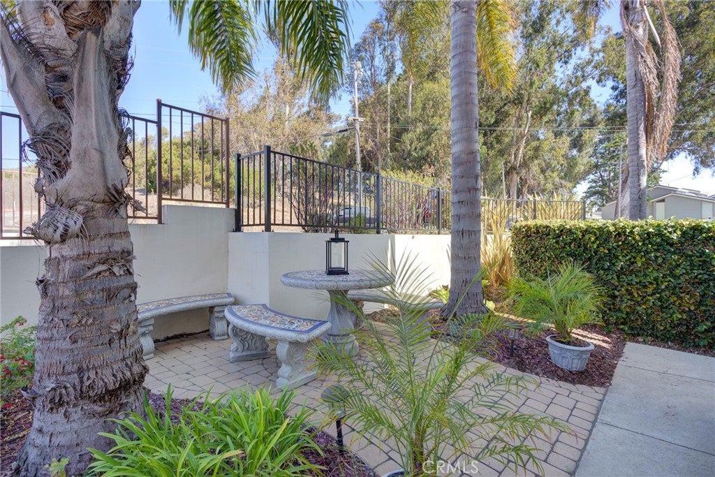 525 Bello Street