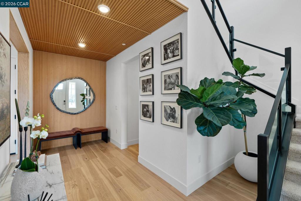 Properties 1 2529 Lake Club Drive