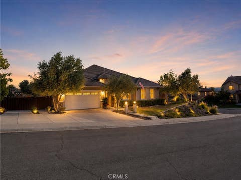 Photo of 23649 Bellwood Court, Murrieta, CA 92562 (MLS # SW26175726)