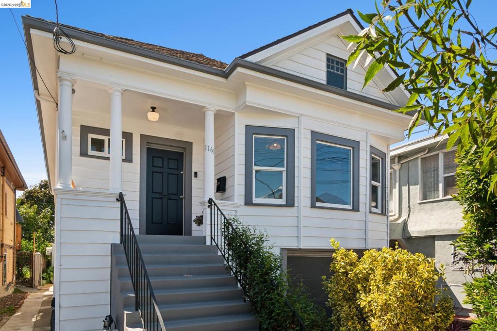1161 61St St St, Oakland CA 94608